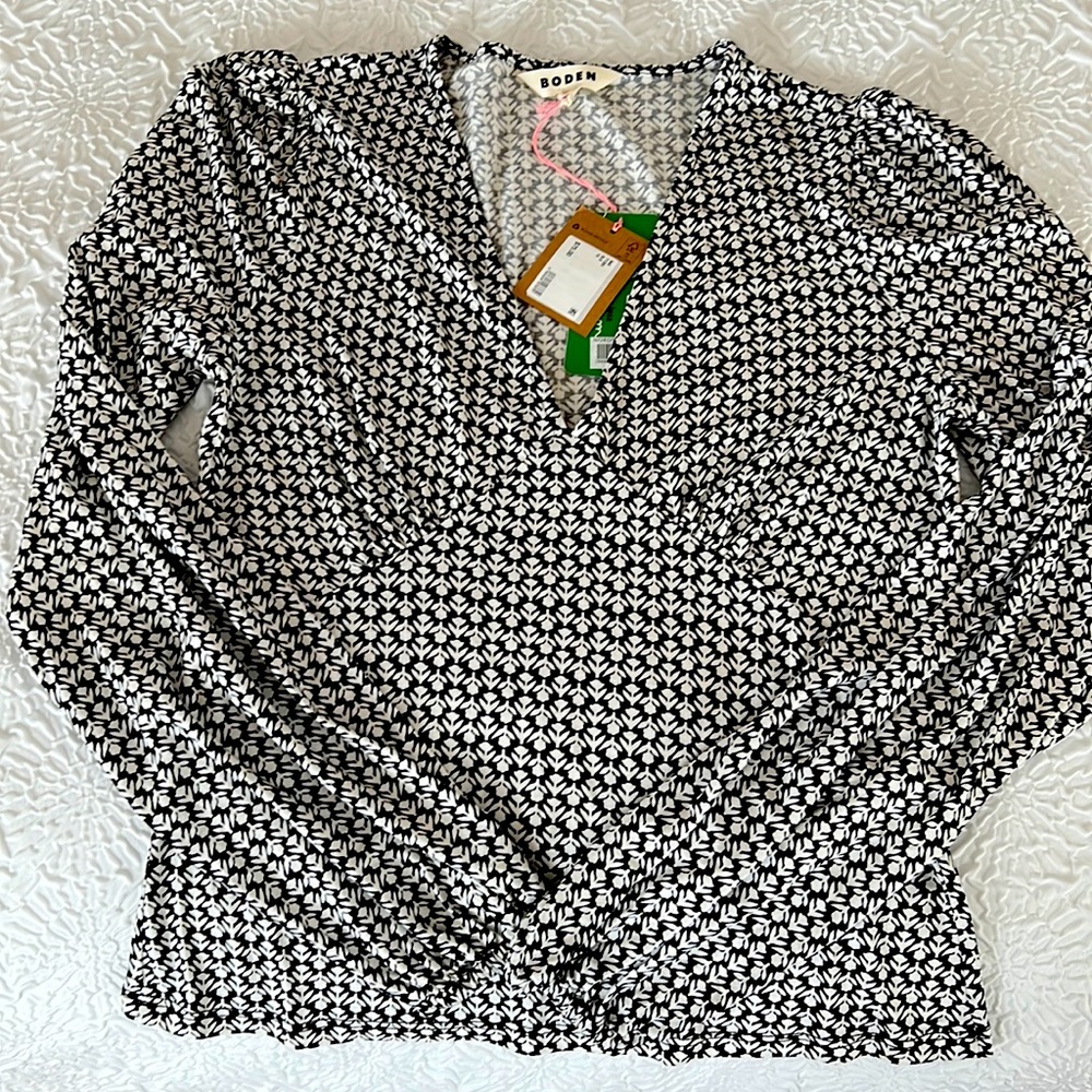 NWT Boden top